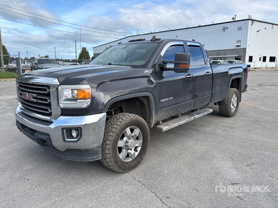 2015 GMC Sierra 2500 Z71 4x4 Crew Cab Pickup