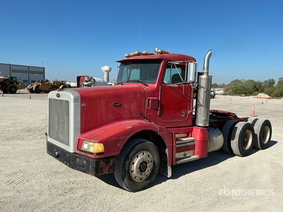 1991 Peterbilt 377 6x4 Ciągnik siodłowy T/A z kabiną dzienną
