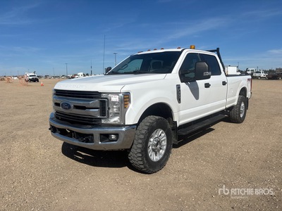 2019 Ford F-350 XLT 4x4 Crew Cab Pickup