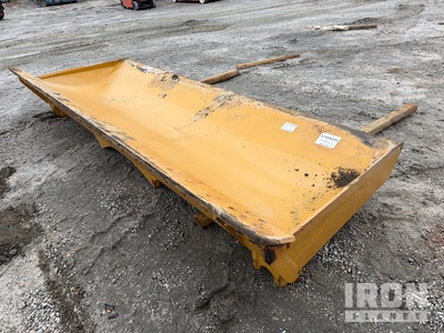 Quantity of (1) 132 in Dozer Blade