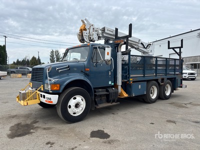 2001 Terex Commander 4047 on 2001 International 4900 6x4 Digger Derrick Truck