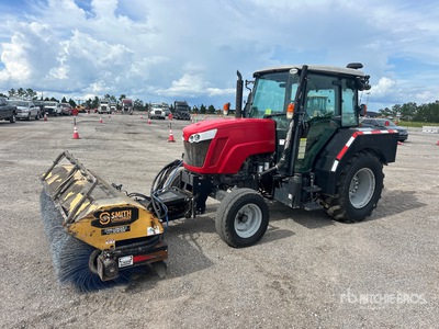2020 Massey Ferguson 4607M 清掃用トラクター