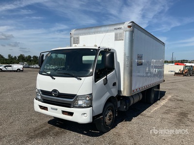 2018 Hino 195 4x2 Furgonetka