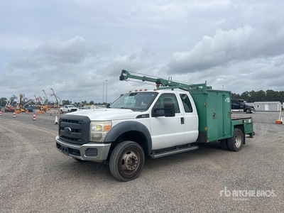 2015 Ford F-550 XL 4x4 Extended Cab Service Truck