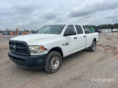 2014 Ram 2500 ST 4x2 Crew Cab ピックアップ