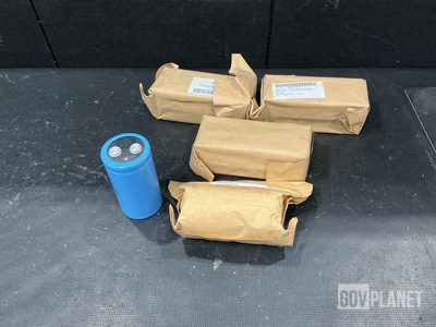 (47) Aerovox CGR642T250TX5L6PD Electrolytic Fixed Capacitors