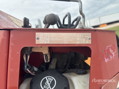 2019 Toro TRX-250 Walk Behind 溝掘り機