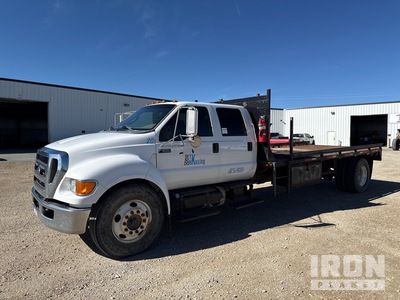 2013 Ford F-650 XLT 4x2 Crew Cab Flatbed Truck