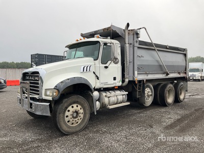 2007 Mack CTP713 Granite 8x4 を見 Dump Truck