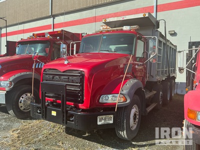 2010 Mack GU813 8x4 8x4 Tipper Truck