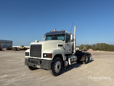 2019 Mack Pinnacle 6x4 トラックトラクター（T/A）
