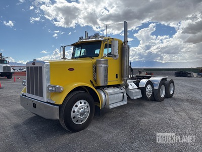 2005 Peterbilt 379 8x4 Cabeza Tractora Cabina Corta