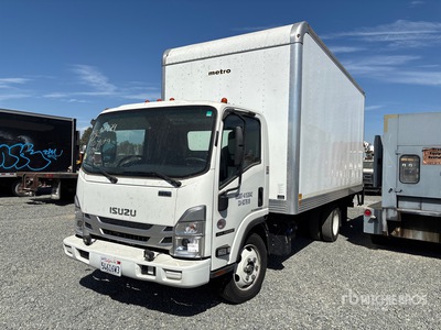 2023 Isuzu 4x2 Van Truck