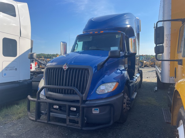 2020 International LT625 6x4 6x4 T/A Sleeper Truck Tractor (Inoperable)