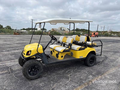 E-Z-Go Golf Cart