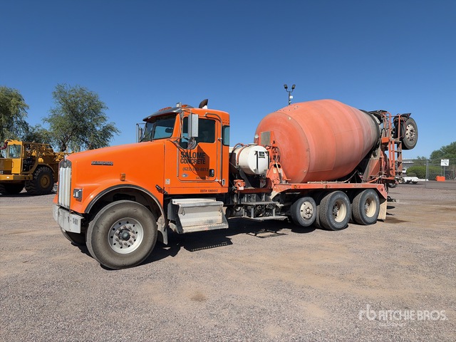 2010 Kenworth W900 10x4 Mixer Truck