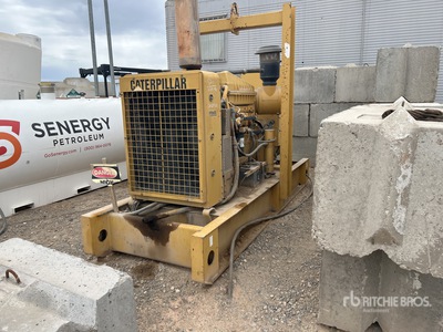 1995 Cat 3306 205 kW Skid- Mounted Generator Set