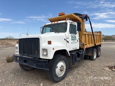 1986 International S2500 6x4 T/A Dump Truck