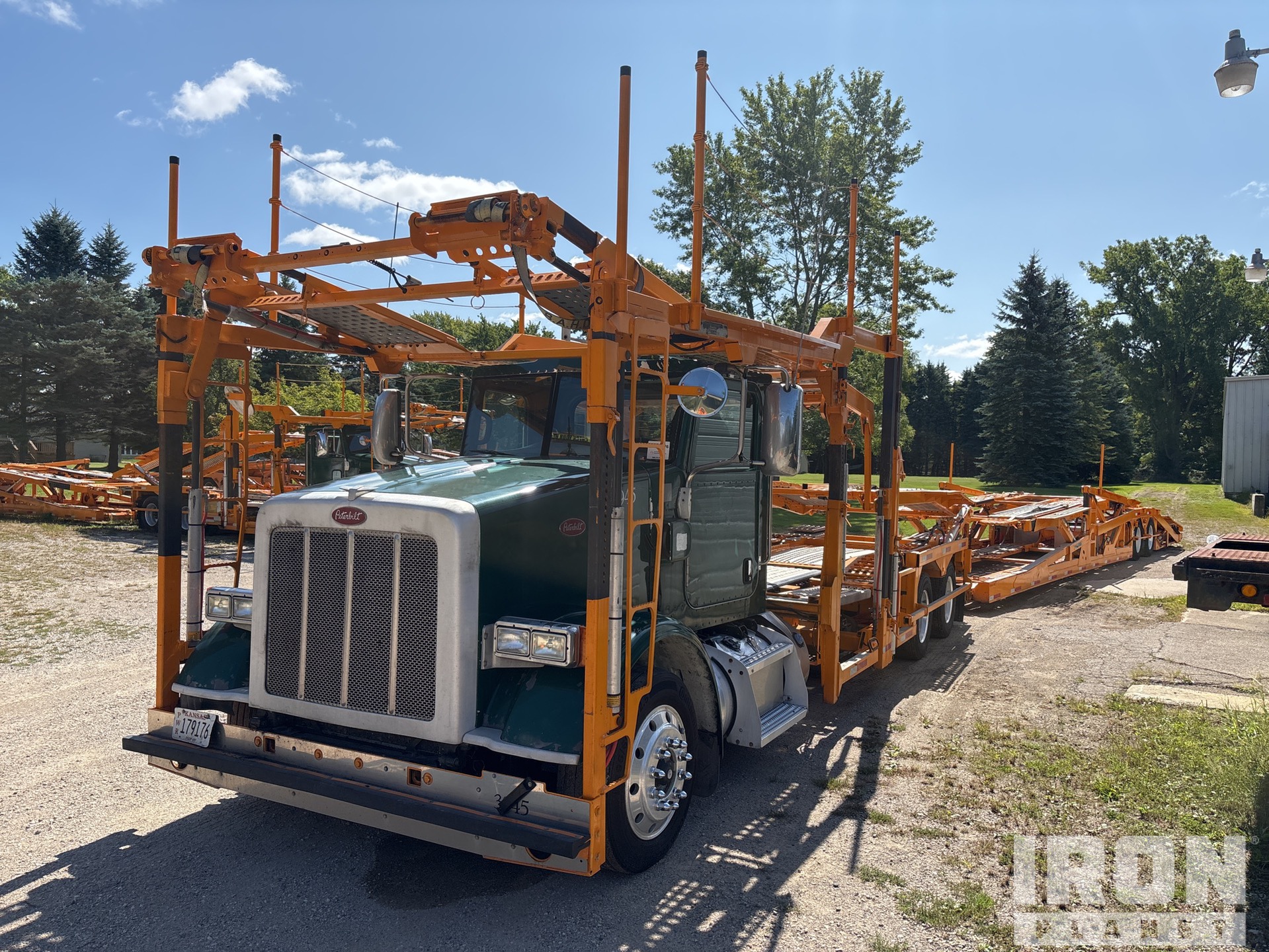 2013 Peterbilt 365 Car Carrier Truck