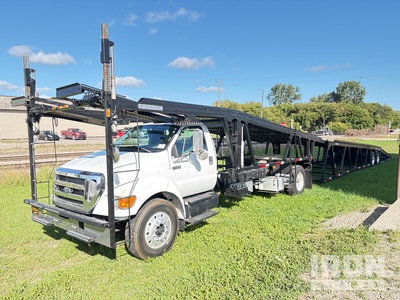 2009 Ford F-750 Car Carrier Truck