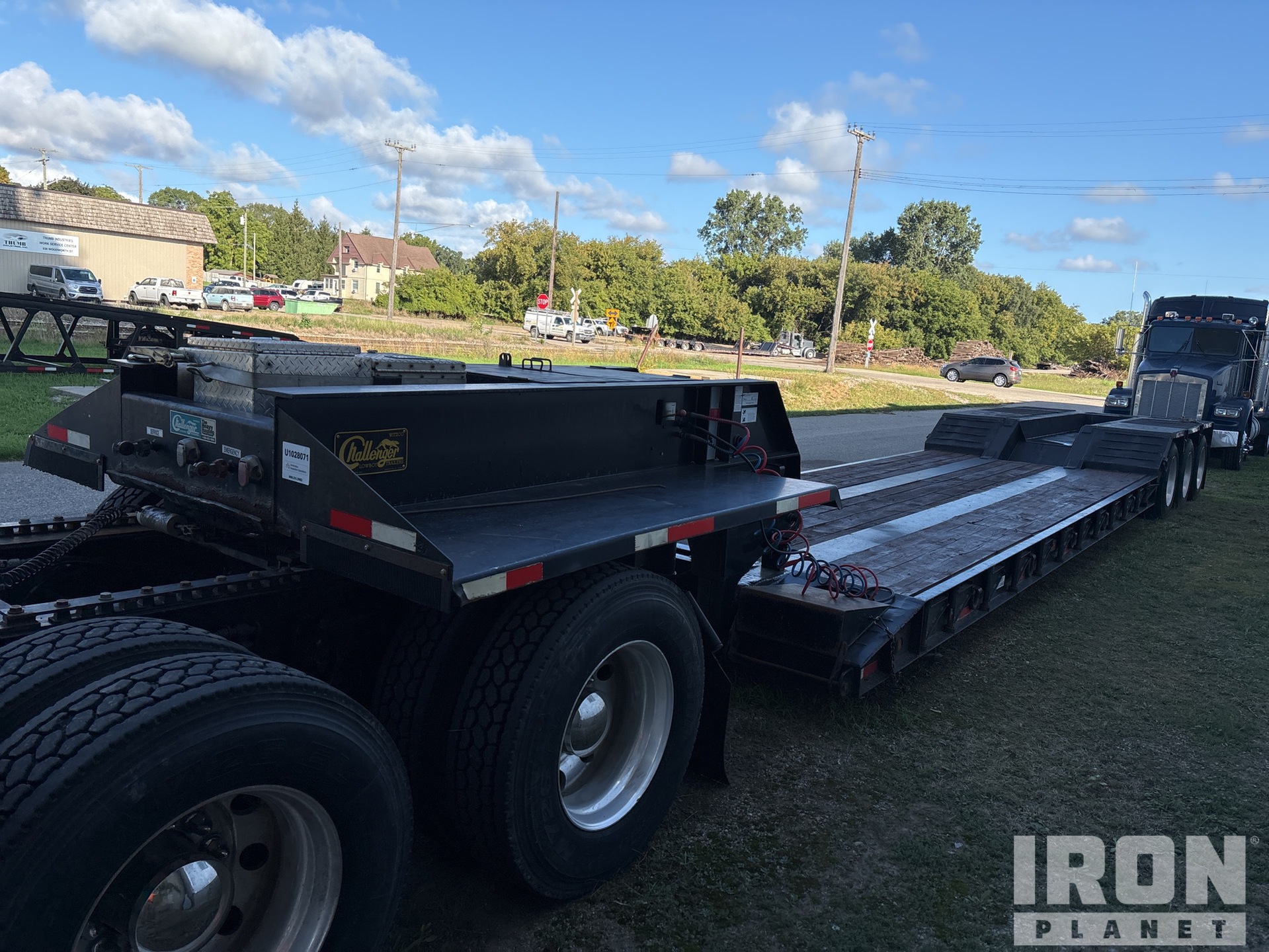 1996 Witzco Challenger Tri/A Removable Gooseneck Lowboy Trailer
