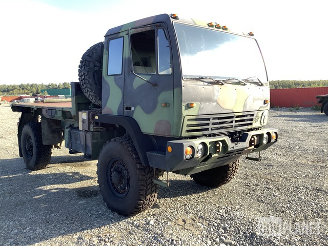 2000 Stewart & Stevenson M1078A1 LMTV 4x4 Cargo Truck