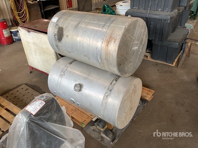 Quantity of Truck Parts Divers