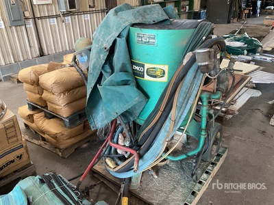 Clemco 2452 600 lbs Sableuse