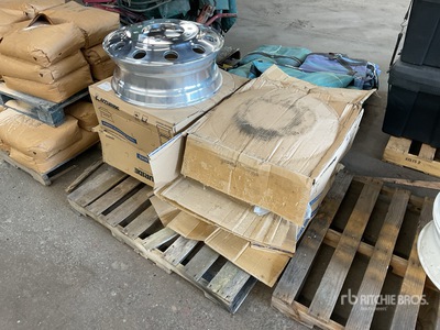 Quantity of (5) Accuride 24.5 Roues