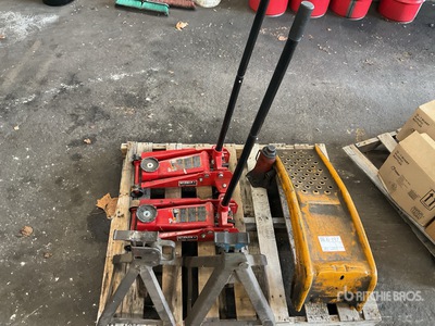 Quantity of Floor Jacks, Jack Stand, Ramps Divers