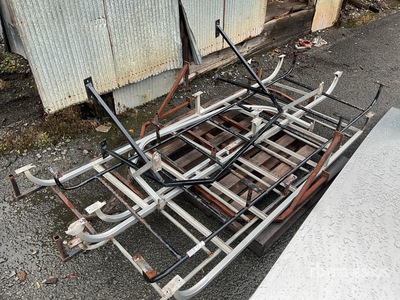Quantity of Trailer Ladders Varios, tienda, almacen, consumidor