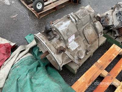 Mack MaxiTorque Transmission