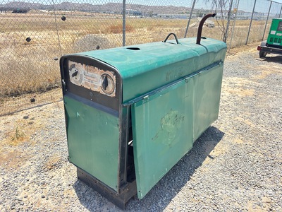 1982 Lincoln SAE-400 400 A Skid-Mounted Engine Driven Welder