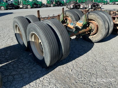 Quantity of (2) Trailer Axles بنود متنوعة - قطع المعدات