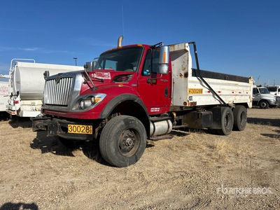 2010 International WorkStar 7600 6x4 Camion à benne tandem