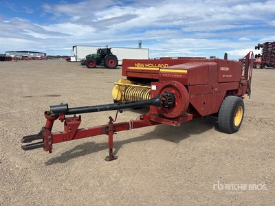 1987 New Holland 326 Enfardadora cuadrada