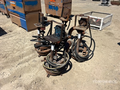 Quantity of (4) Shell Shaker Lift Pumps Power