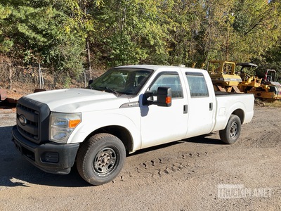 2013 Ford F-250 XL 4x4 Crew Cab Pickup