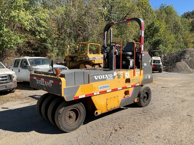 2017 Volvo PT125C 9 Wheel Pneumatic Roller