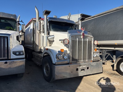 2013 Kenworth T409SAR 6x4 Sleeper T/A Dump Truck