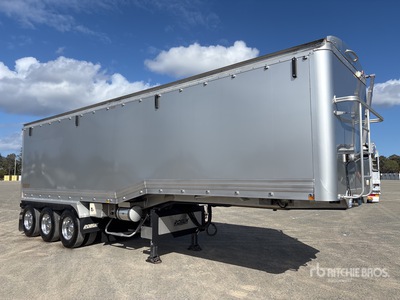 2023 Robuk 9.9 m Tri/A Step Deck End Dump Trailer