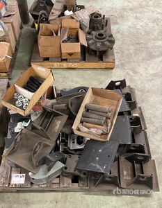 Quantity of (2) Pallets of Misc. Trailer and Suspension Parts بنود متنوعة - قطع المعدات