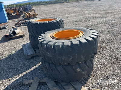 Quantity of (4) 17.5R25 Tires - Fits Hyundai HL740