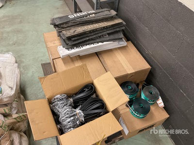 Quantity of (93) Unused 4 in Straps and (200) Unused Bungee Straps Divers - Magasin, entrepôt, consommateur