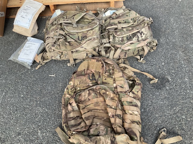 (17) Assault Packs, (9) Rucksacks, (7) Carry Bags & (2) Electronic Cases (17) Assault Packs, (9) Rucksacks, (7) Carry Bags & (2) Electronic Cases