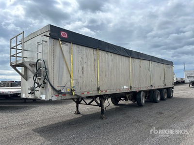 2009 Manac 48 ft Quad/A Moving Floor Trailer