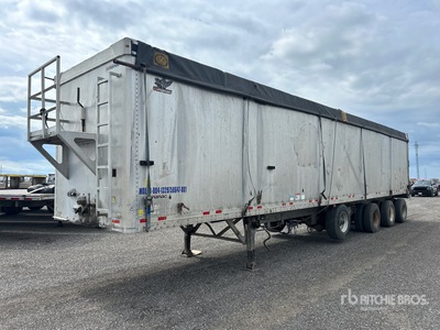 2011 Manac 48 ft Quad/A Moving Floor Trailer