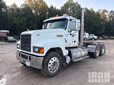 2020 Mack PI64T 6x4 Cabeza Tractora Cabina Corta