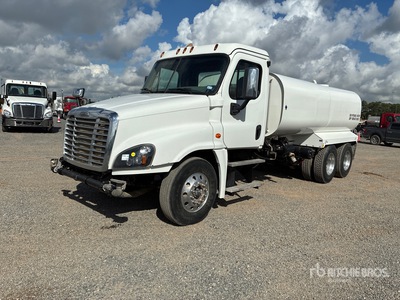 2018 Freightliner Cascadia 125 6x4 Camion cisterna de agua