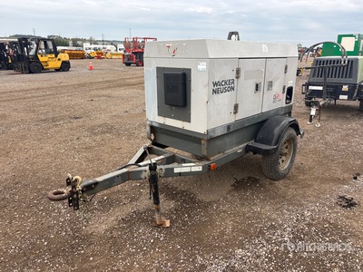 2015 Wacker Neuson G25 24.4 kW Mobile Generator Set